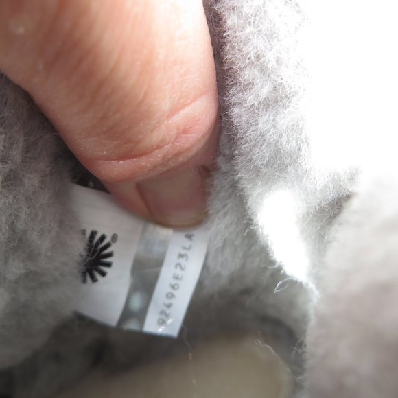 UGG Boots Women's Classic Short Charm 8 NEW Gray SEL Sheepskin Suede NIB - Picture 13 of 16